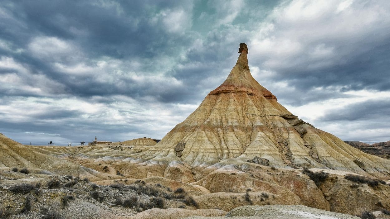 Descubre Bardenas Reales, un paisaje árido y sorprendente del sur de Navarra