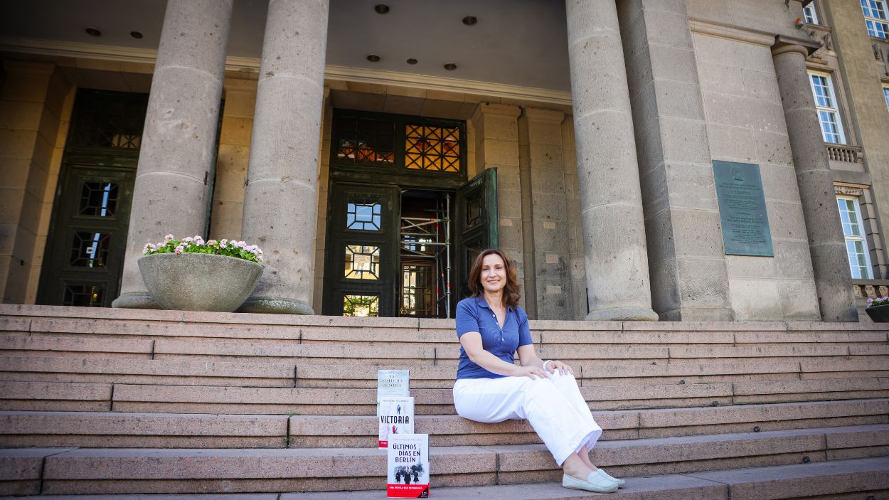 Paloma Sánchez-Garnica en el Ayuntamiento Schönenberg, donde Kennedy dio un emotivo discuros en 1963 (Foto: Javier Ocaña)