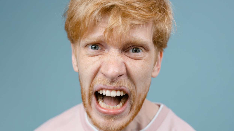 Las personas con alta inteligencia emocional hacen estas 5 cosas cuando se enfadan, según los psicólogos Las personas con alta inteligencia emocional hacen estas 5 cosas cuando se enfadan, según los psicólogos