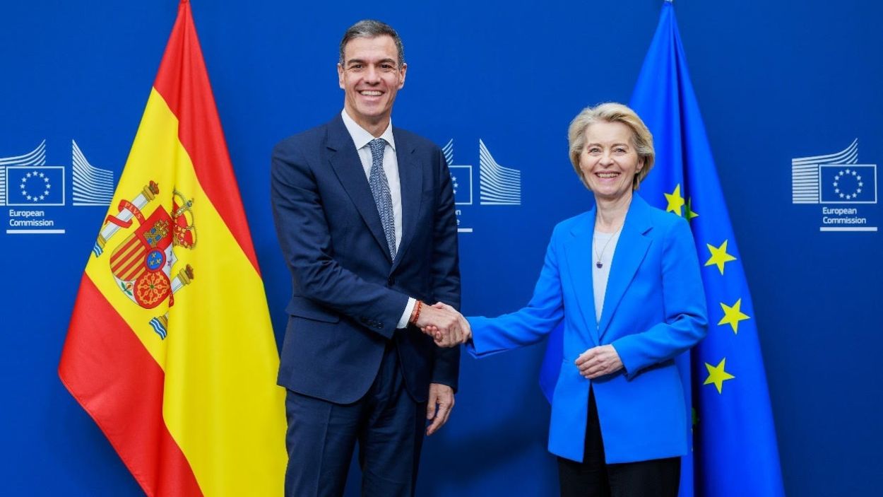 El presidente del Gobierno, Pedro Sánchez, con la presidenta de la Comisión Europea, Ursula von der Leyen. EP.