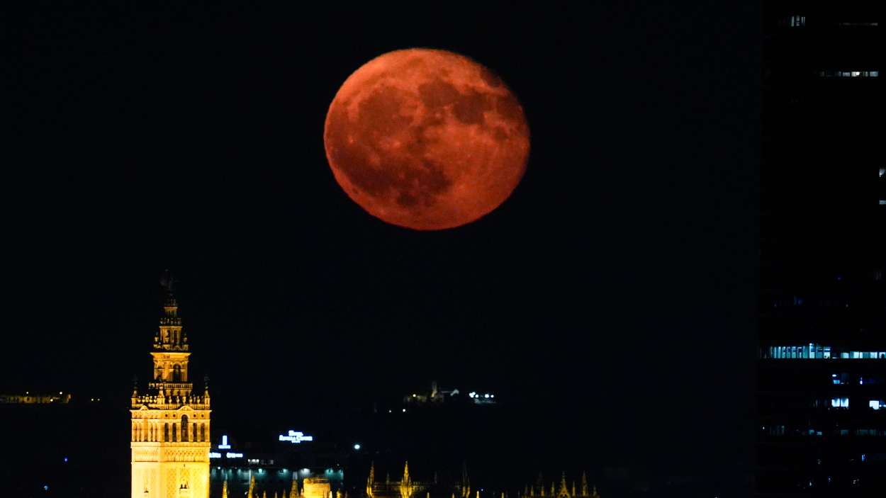 Luna llena del Ciervo Julio 2025 ¿cómo y cuándo ver esta superluna de verano | EP