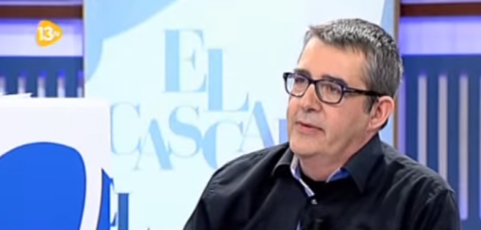 Máximo Pradera durante una intervención en 'El Cascabel al gato' de 13TV