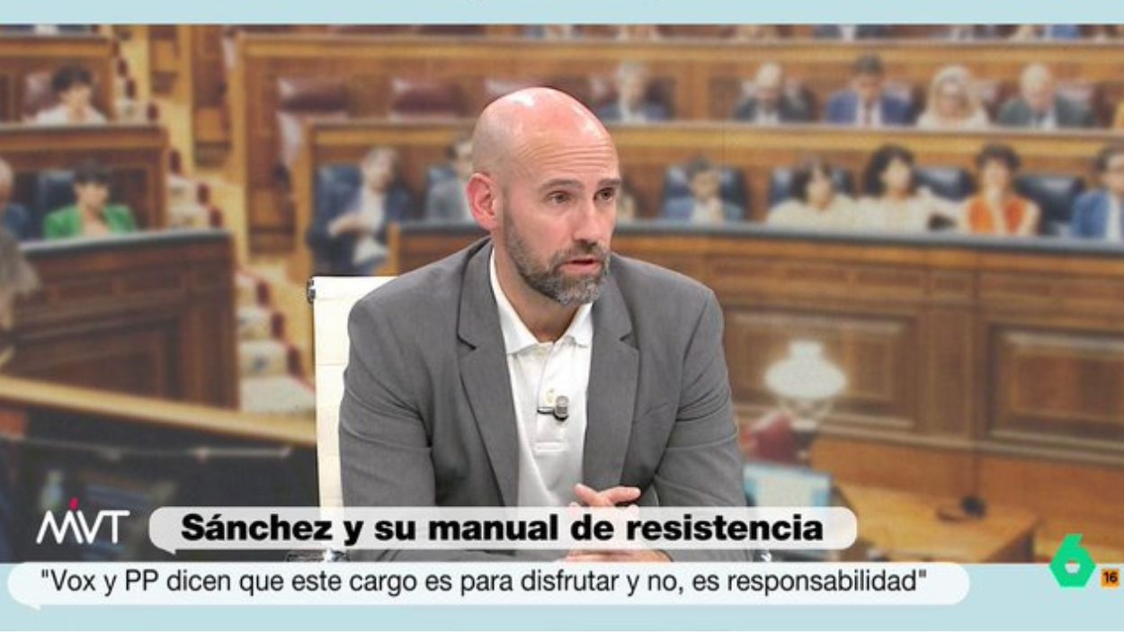 El colaborador de televisión Gonzalo Miró en el programa 'Más vale tarde'. Atresmedia.