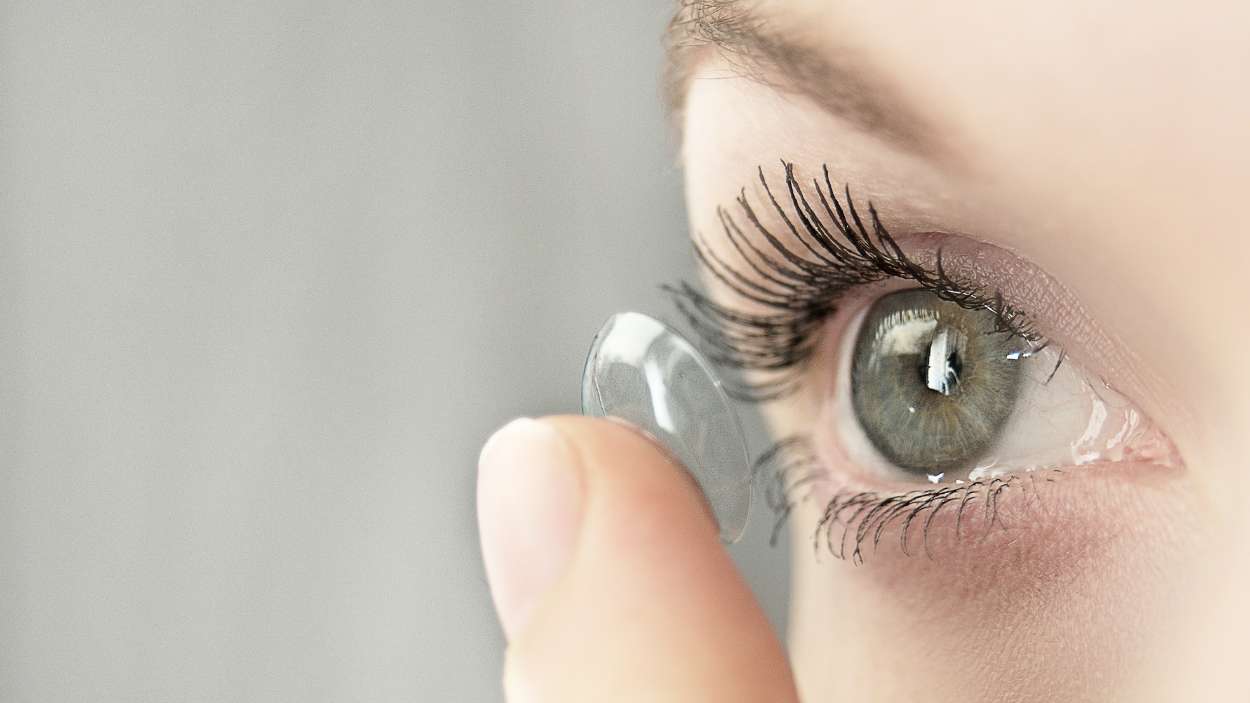 Alerta sanitaria: retira estas lentillas desechables si las tienes en casa
