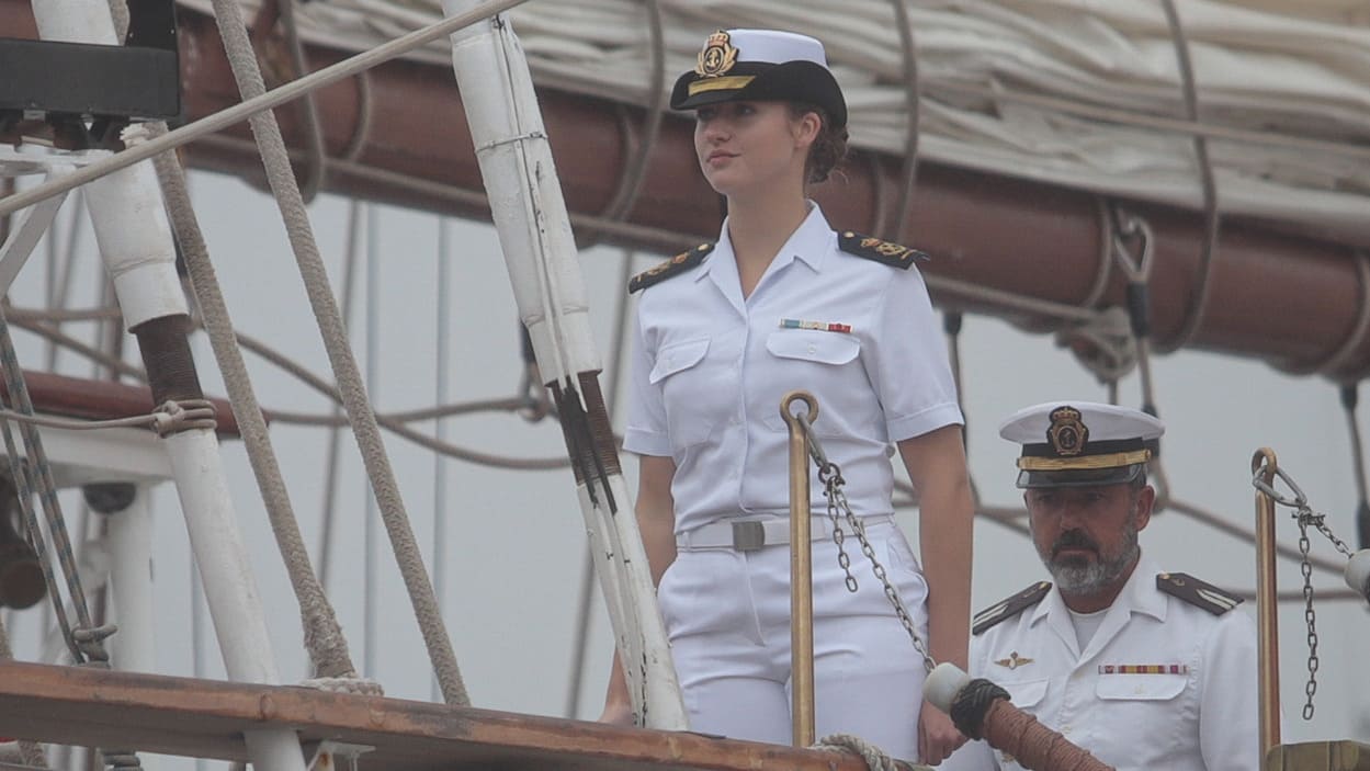 La princesa Leonor durante la escala del buque-escuela ‘Juan Sebastián de Elcano’, en el muelle de Torpedos. EP.