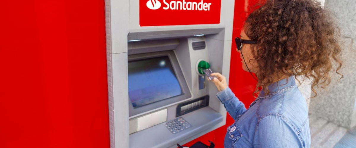 Santander, primer banco del IBEX con el sello 360º de AENOR