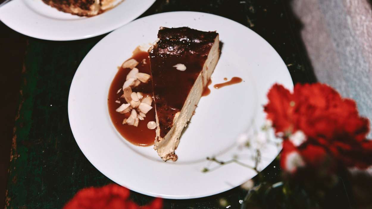 Ángela Gimeno, ganadora de Masterchef, le da un toque especial a la tarta de queso con un ingrediente muy andaluz