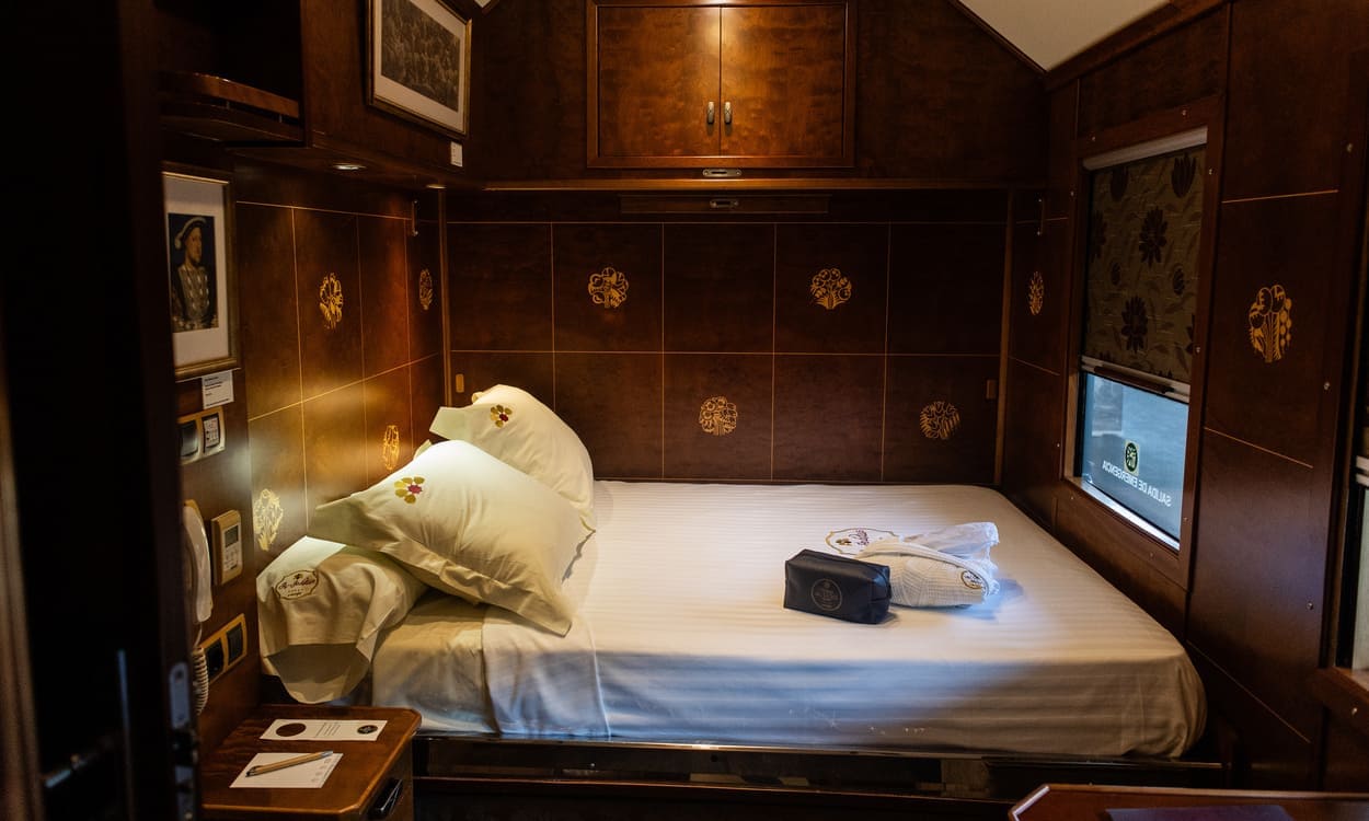 El interior del tren turístico de lujo Al Ándalus. Alejandro Martínez Vélez / EP