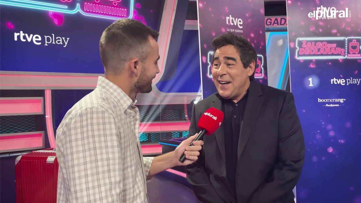 Pablo Chiapella atiende a El Plural para dar detalles de su nuevo programa '¿Algo que declarar?'. EP