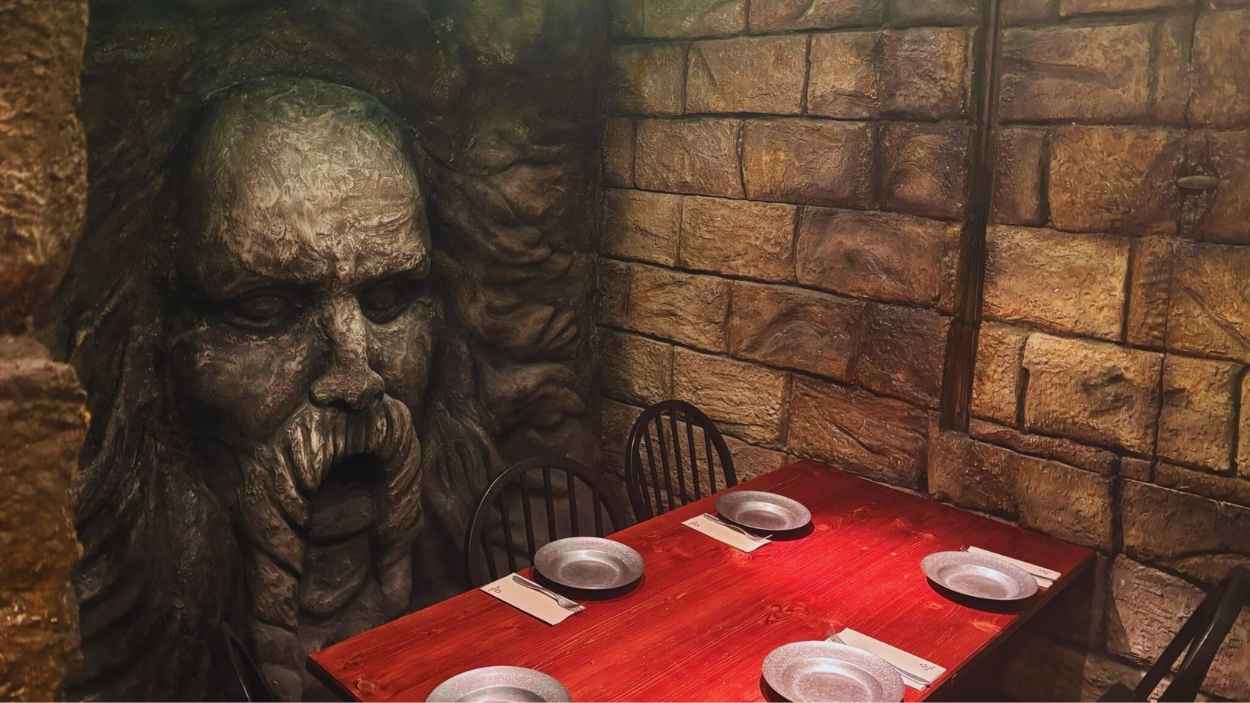 La Cámara de los Secretos es uno de los rincones más ocultos del restaurante.