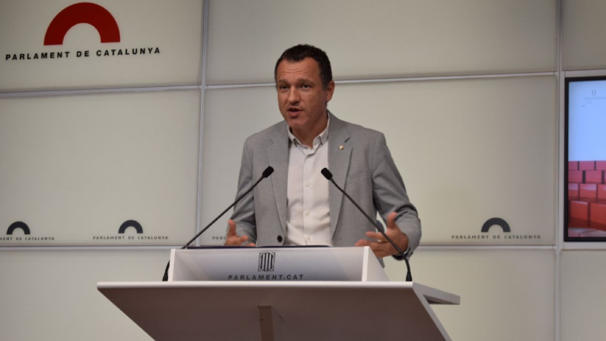  El consejero Ordeig valorando los primeros resultados del estudio sobre la cantidad de especies pesqueras. Govern Catalunya.