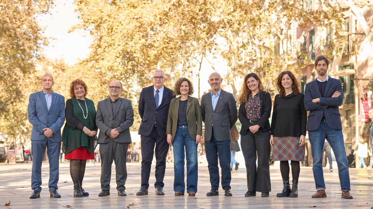 La consellera de Cultura Sònia Hernández, junto a su equipo. EP.