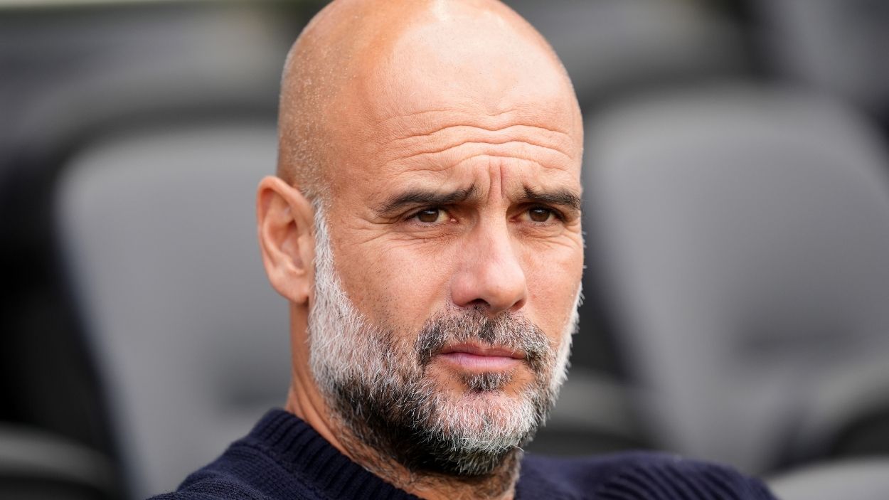 El entrenador, Pep Guardiola, dirigiendo un partido del Manchester City. EP