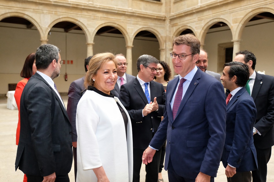 Rosa Valdeón en una imagen de archivo con Alberto Núñez Feijóo. 