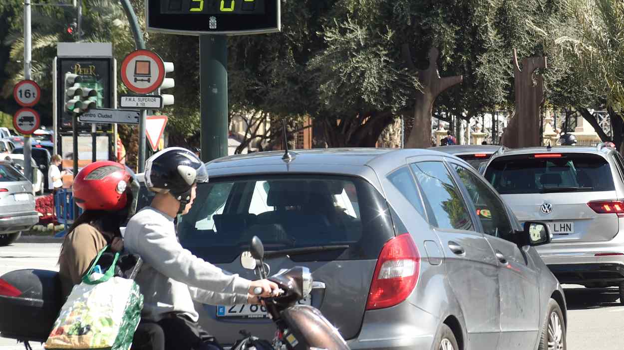 El Gobierno propone reducir un mínimo del 31% las emisiones contaminantes