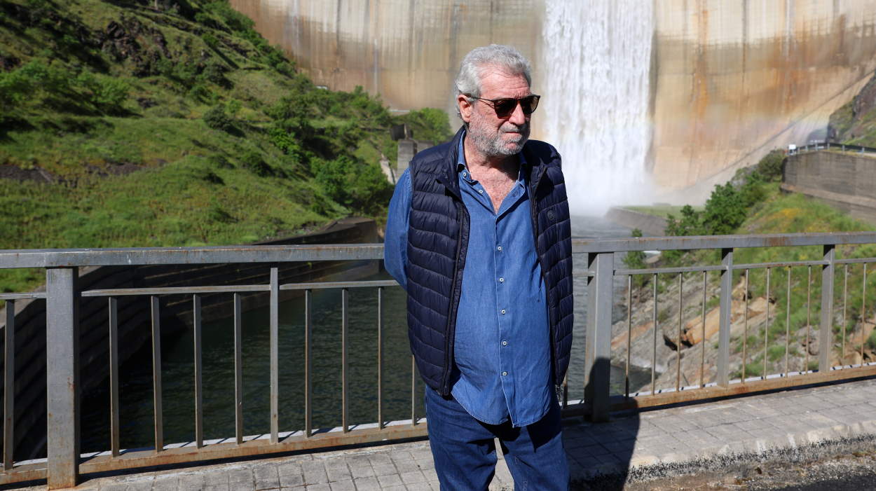 Miguel Ángel Rodríguez monta una peli de espías para volver a defender al novio de Ayuso. EP.