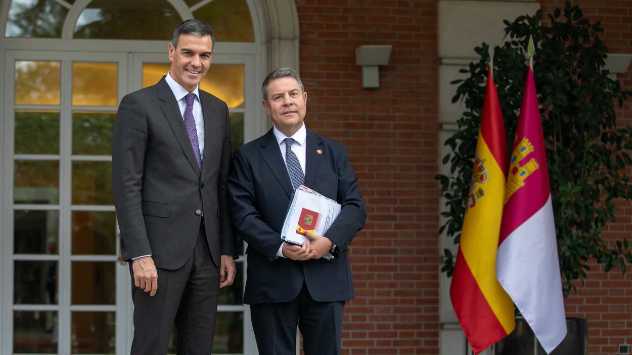 Imagen de archivo de Pedro Sánchez y Emiliano García-Page. JCCM.