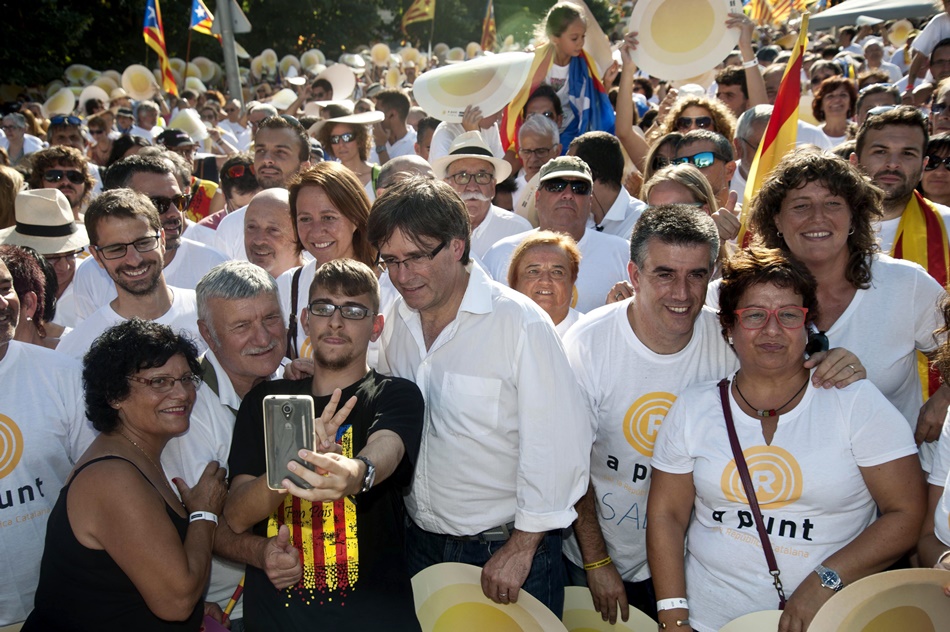 El presidente catalán, Carles Puigdemont, en la celebración de la Diada.