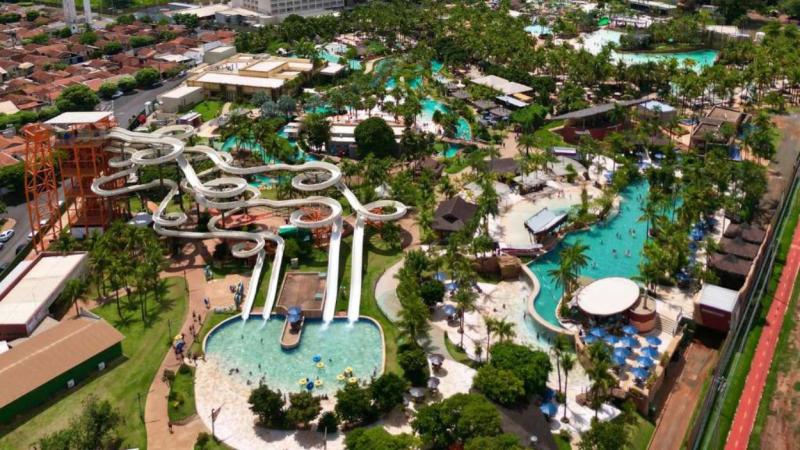 Hot Beach Resort, Olimpia