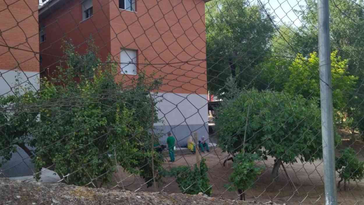 Trabajadores del Plan de Empleo trabajan en la casa sacerdotal de Toledo. CCOO.