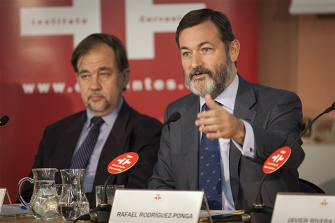 El secretario general del Instituto Cervantes, Rafael Rodríguez Ponga y destacado histórico líder del Partido Popular.