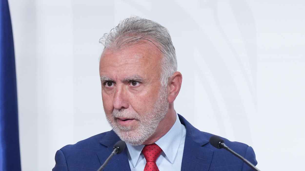 El ministro de Política Territorial y Memoria Democrática, Ángel Víctor Torres. EP