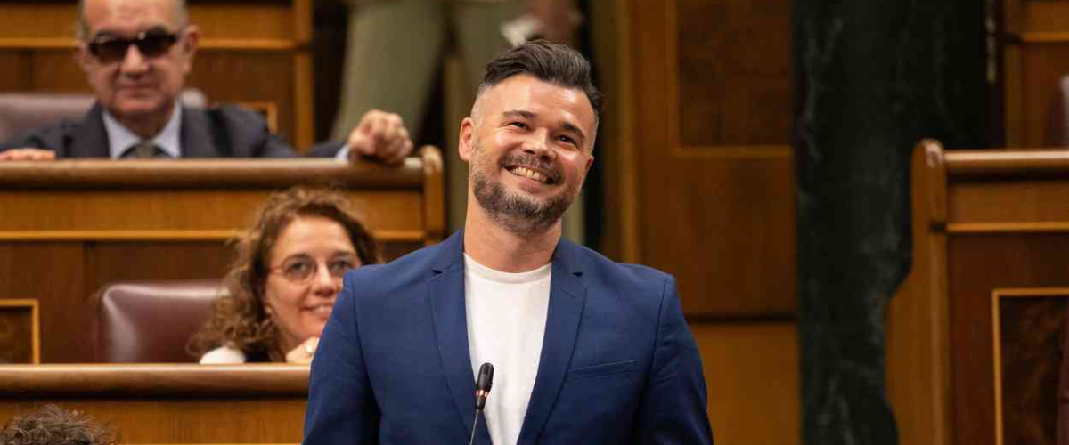 Rufián no se muerde la lengua con la defensa de la derecha a Israel: “Sería bueno saber quién paga a quién”