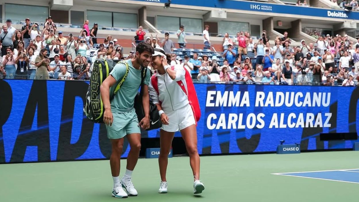 Carlos Alcaraz y Emma Raducanu en los dobles mixtos del US Open. @emmaraducanu.