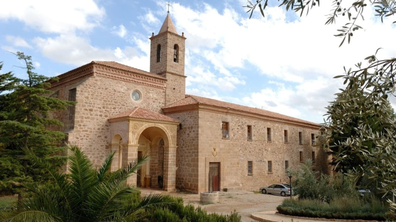 monaterio cuatro