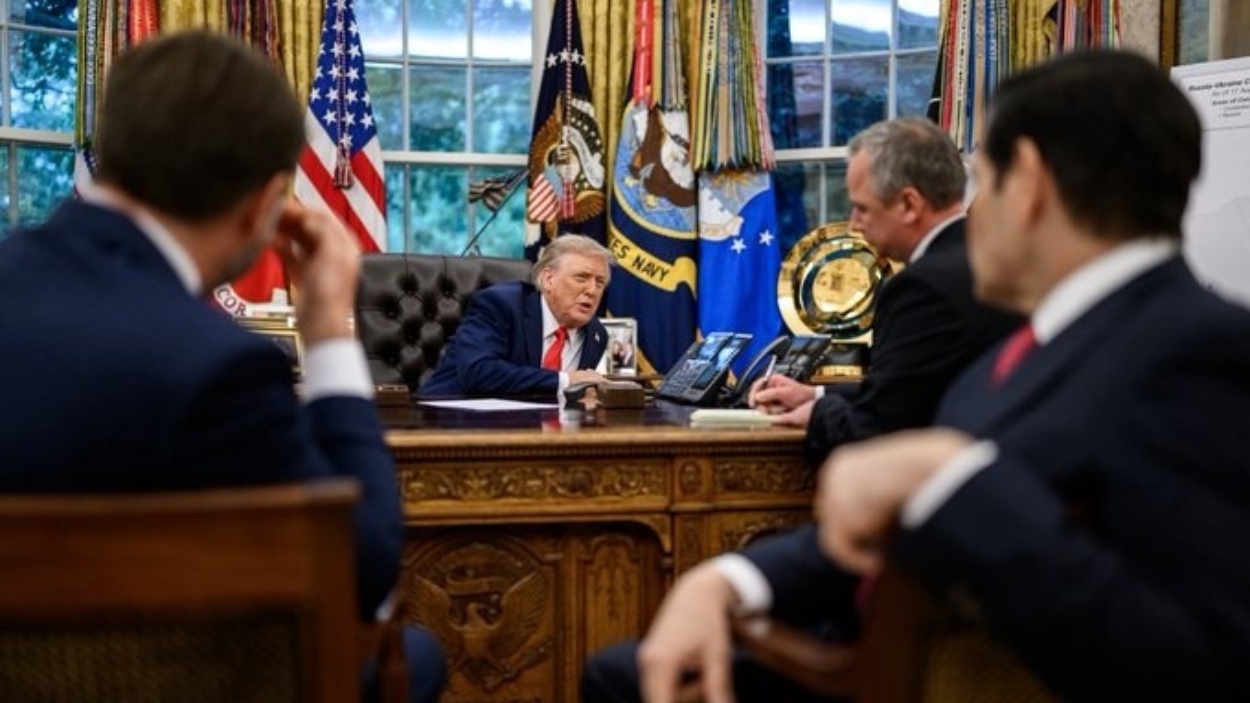 El presidente de Estados Unidos en el Despacho Oval de la Casa Blanca. EP