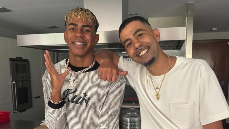 Mounir Nasraoui y Lamine Yamal. Fuente Instagram