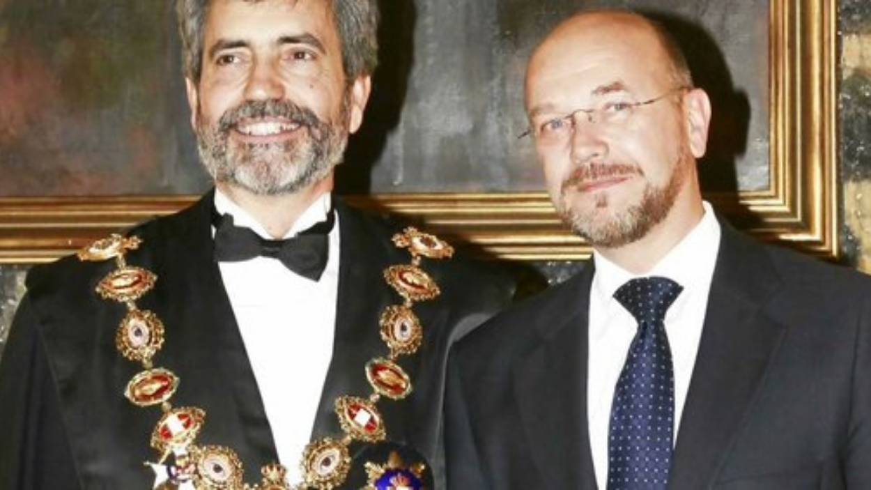 Ricardo González Conde Díez (derecha) y Carlos Lesmes. Archivo.