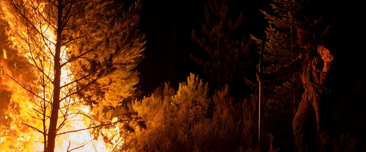 El número de incendios activos de alto riesgo en Castilla y León, Galicia y Asturias desciende a 13, con Extremadura ya fuera de la ecuación