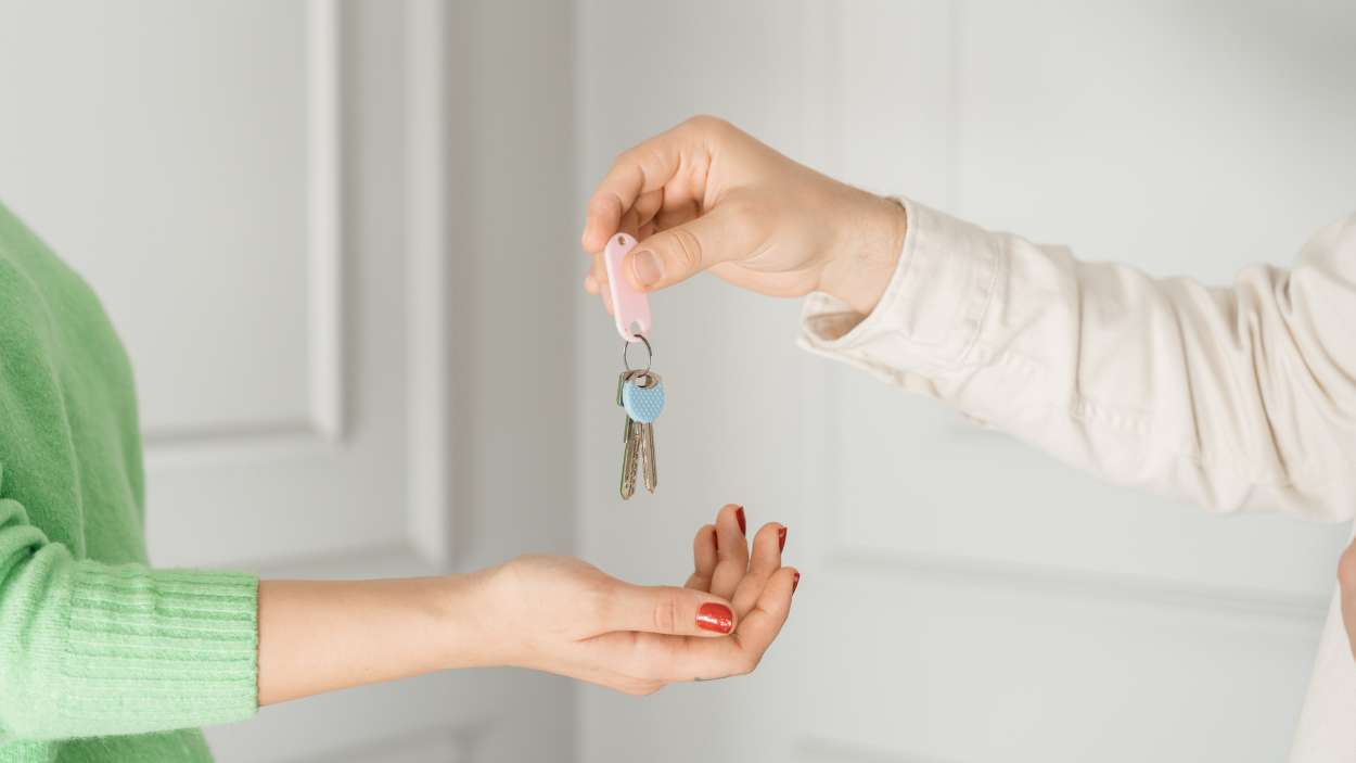 Las playas de España donde comprar una vivienda sigue siendo más económico