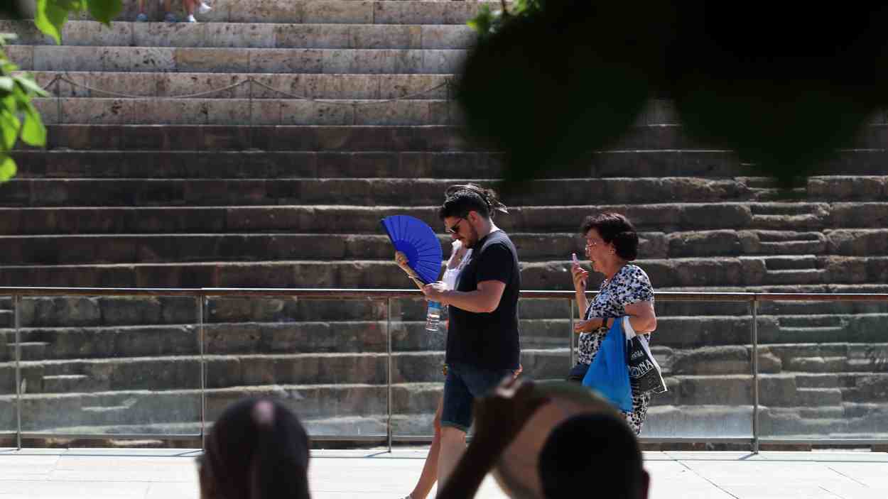 Calor vuelve a activar las alertas. EP
