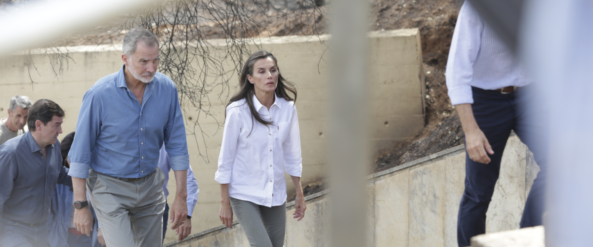 Felipe VI, "desolado" al ver Las Médulas arrasadas por los incendios: "Hay mucho que hacer"