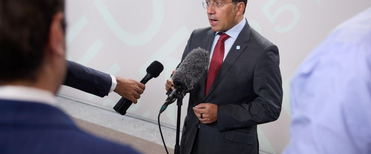 Albares defiende la política exterior de España tras el encuentro en Copenhague: "Desde Washington hasta Pekín"