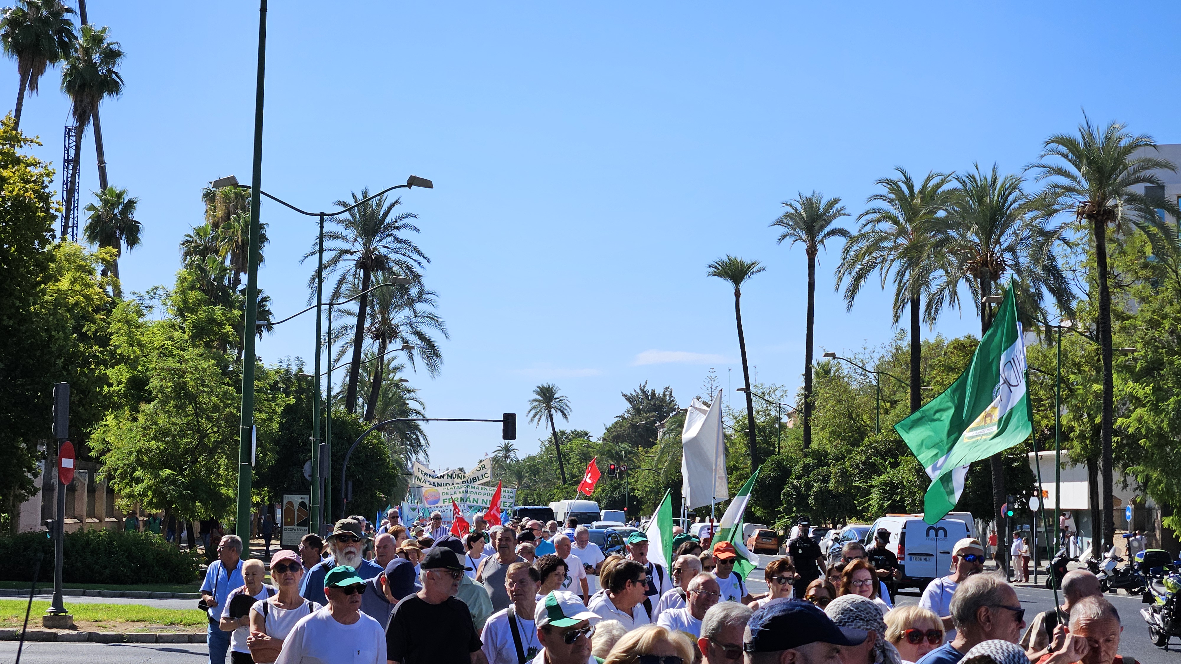Movilización en Sevilla contra la privatización de la sanidad pública andaluza Movilización en Sevilla contra la privatización de la sanidad pública andaluza