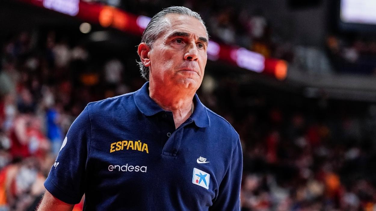 El técnico, Sergio Scariolo, durante un partido con España. EP