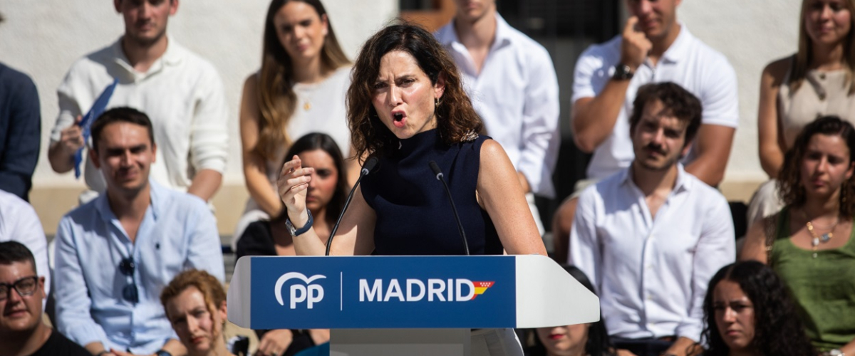 Ayuso agradece a Feijóo su ausencia en la apertura del año judicial entre insultos a Sánchez: “Dictador”