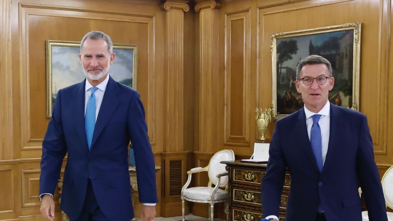 El rey Felipe VI recibe a Alberto Núñez Feijóo en Zarzuela en agosto de 2023. EP.