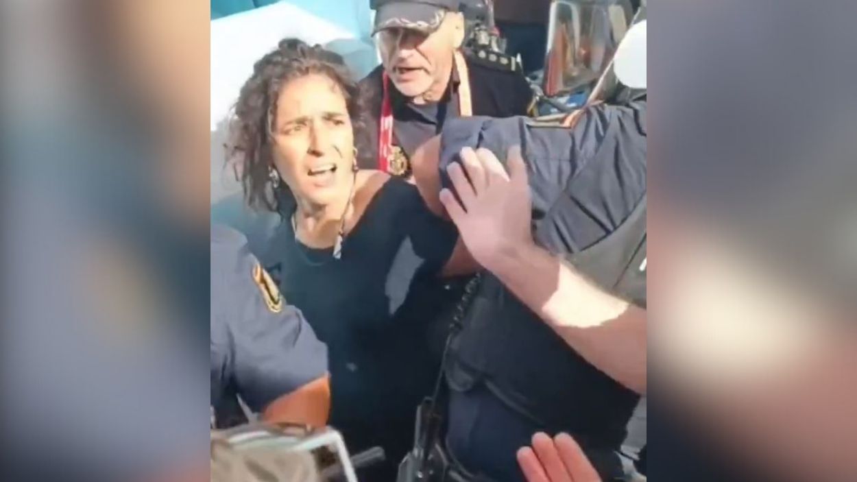 Captura del vídeo de la detención de Rosana Prieto