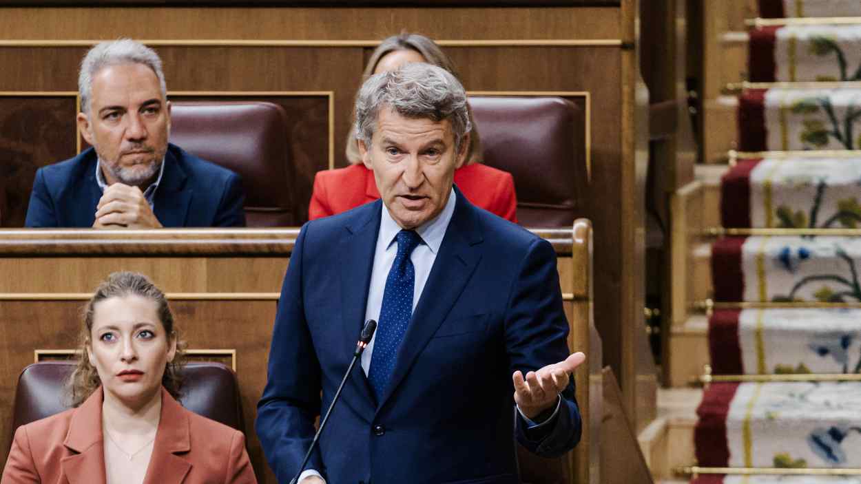 Feijóo vuelve a votar contra los trabajadores. EP