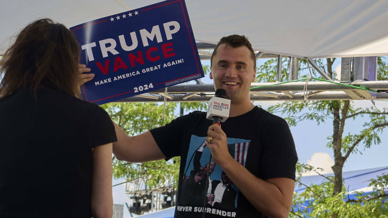 Charlie Kirk, activista trumpista asesinado de un disparo. EP.