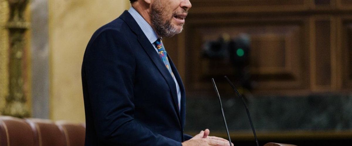 Óscar Puente critica las palabras del gobernador de Utah tras el asesinato de Charlie Kirk: “33 horas rezando para que fuera extranjero”