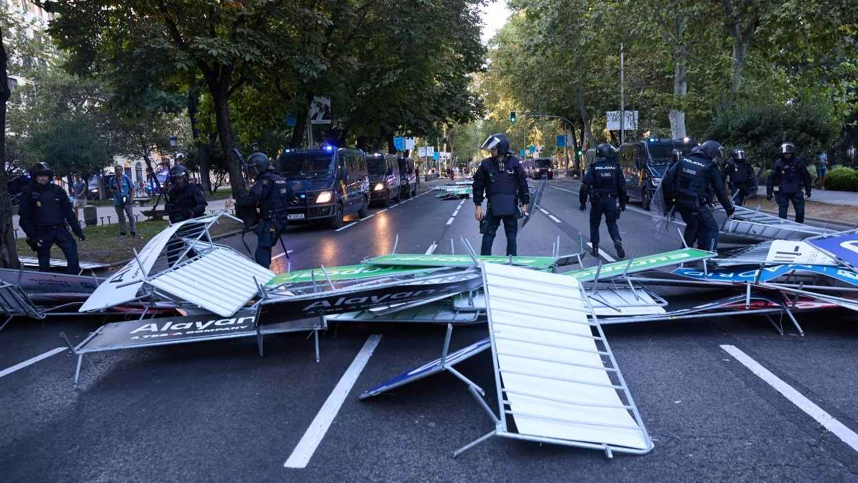 Cargas policiales a varias personas que protestan a favor de Palestina en Atocha. EP.