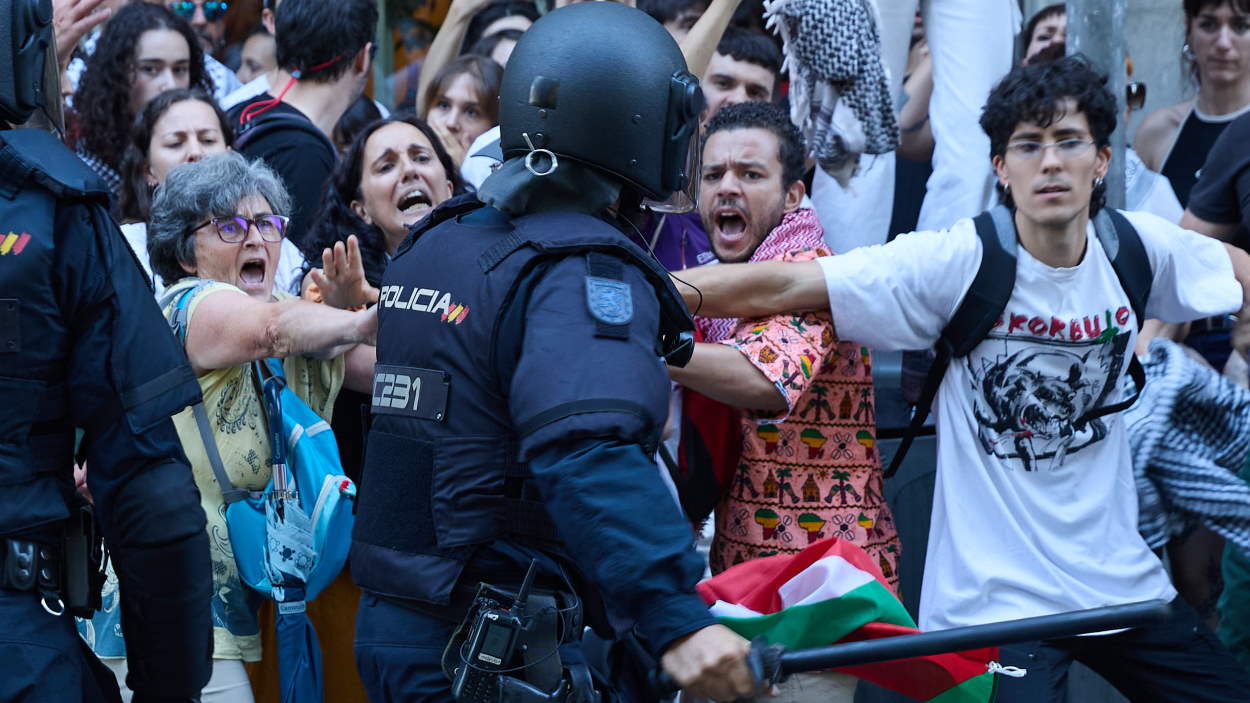 La Policía desmiente el bulo lanzado por ‘El Mundo’ para criminalizar las protestas contra el genocidio de Israel. EP.
