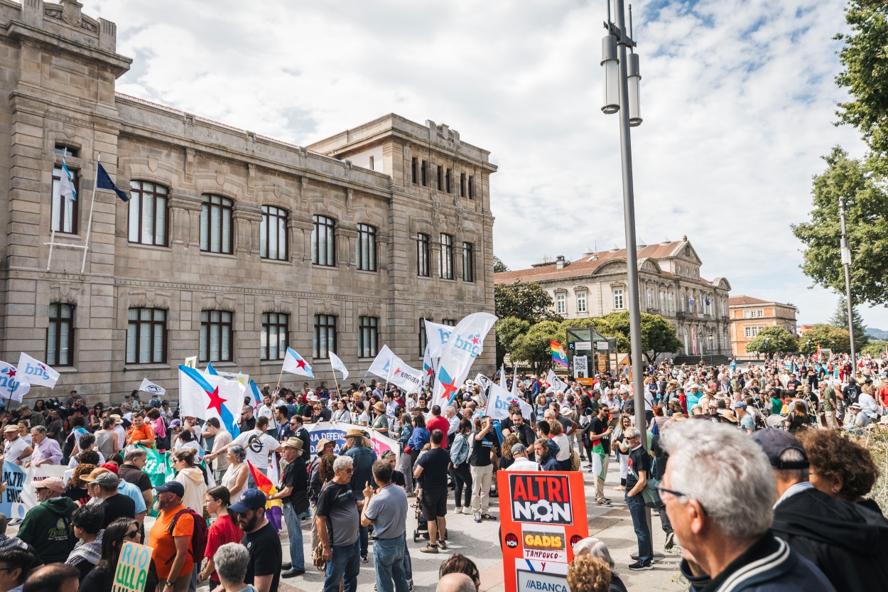 Imagen de una de las protestas contra Altri celebrada este verano en Pontevedra (Foto: Europa Press).