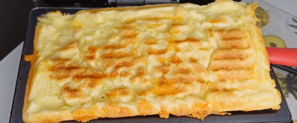 Así puedes preparar un pastel en la sandwichera con solo tres ingredientes