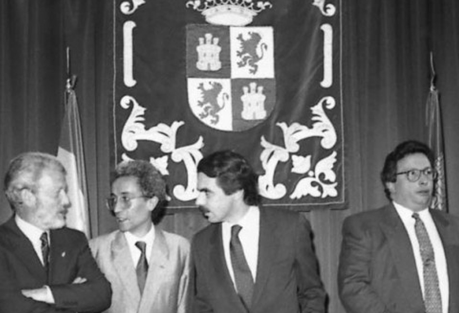 Aznar y Pérez Villar (a la derecha de la imagen) cuando eran presidente y vicepresidente respectivamente de Castilla y León 